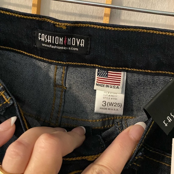 New NWT Fashion Nova Women Classic High Waist Skinny Jeans Size 3 / 25 Dark USA - Picture 6 of 8